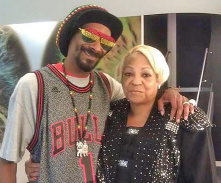 Снуп Догг с мамой. Она вдохновила его на новый альбом​Фото: социальные сети