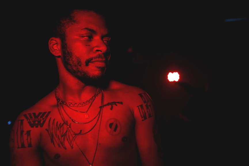 «Это был самый короткий тур в карьере чернокожего рэпера»: Жак Энтони о сложном периоде в жизни