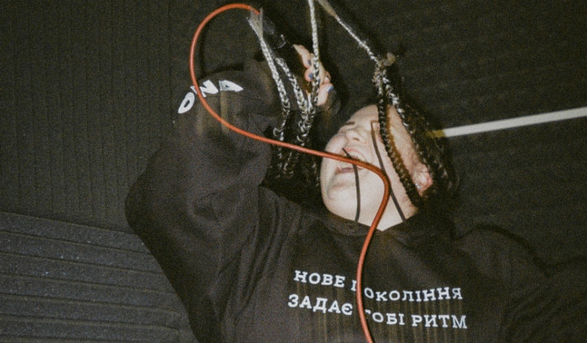 Процесс студийной записи Alyona Alyona​Фото: промоматериалы