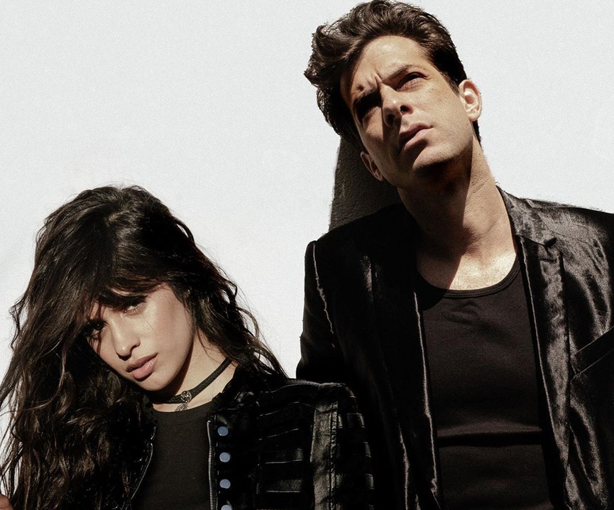 Камила Кабейо и Марк РонсонФото: Instagram