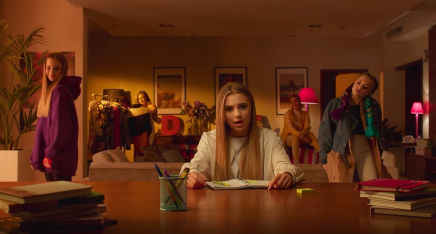 Катя АдушкинаФото: кадр из видео