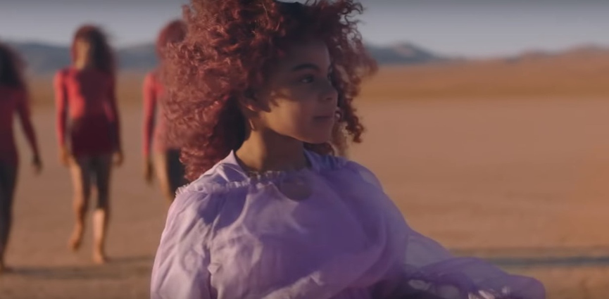 Малышка Блу АйвиКадр из клипа