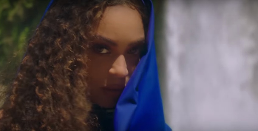 Природная синева​Кадр из клипа