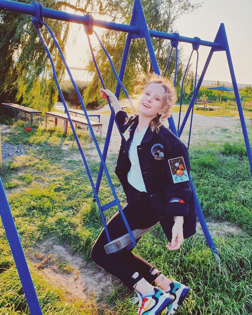 Легкомысленный образ МонеточкиФото: Instagram