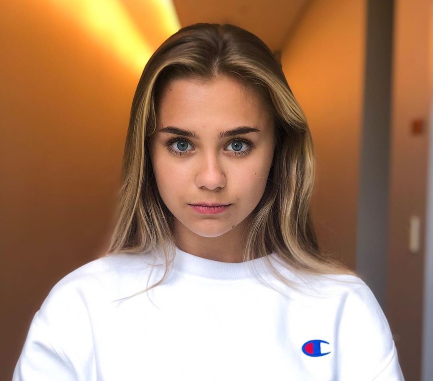 Кате в этом месяце исполнилось 16 летФото: Instagram