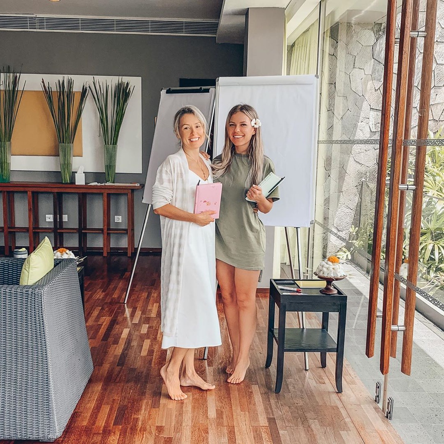 Рита Дакота с учителем ​Фото: Instagram  