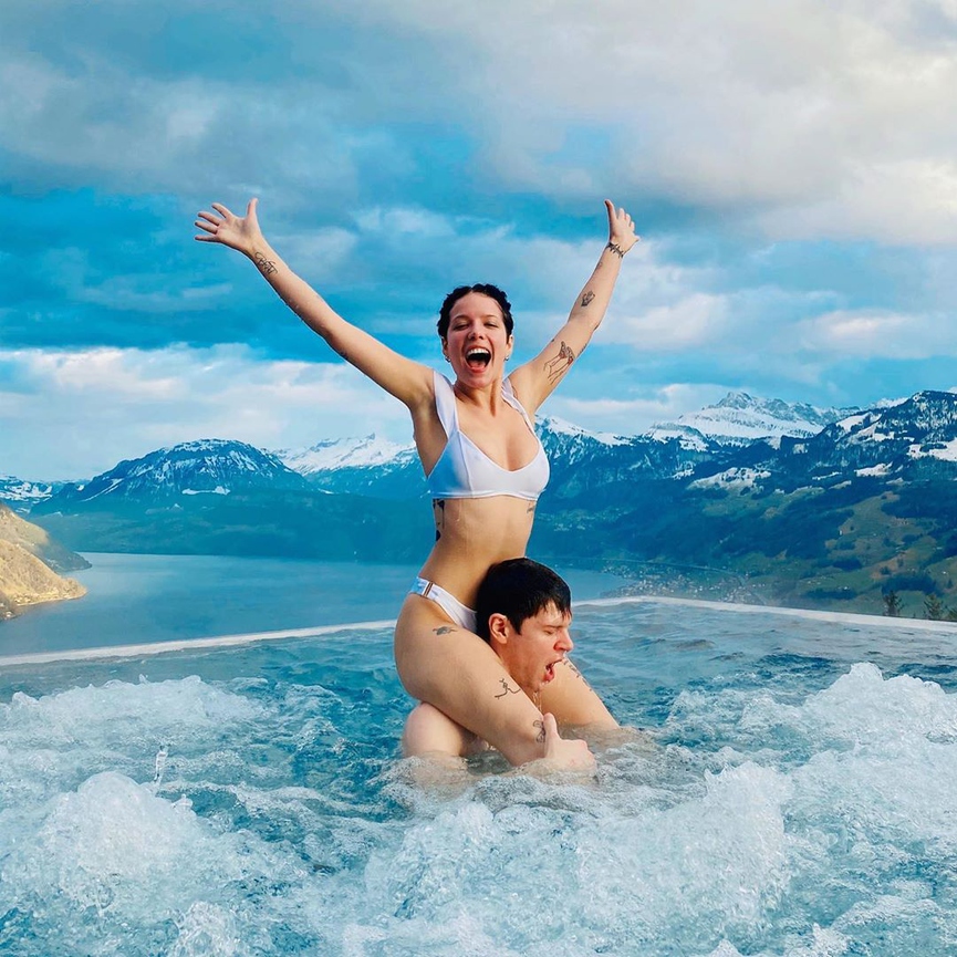 Эшли и Эван вместе с октября прошлого годаФото: Instagram