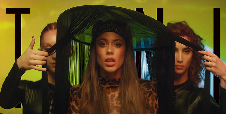 TINIФото: кадр из клипа