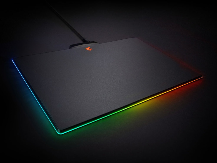 Коврик Gigabyte Aorus P7​​Фото: AORUS