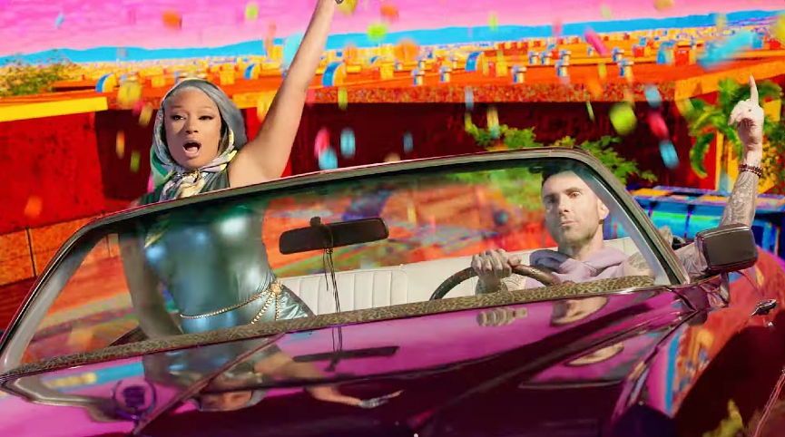 Megan Thee Stallion и Адам Левин​Фото: кадр из клипа