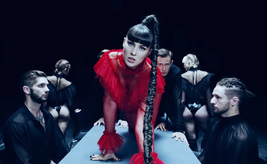 MARUV​Фото: кадр из клипа