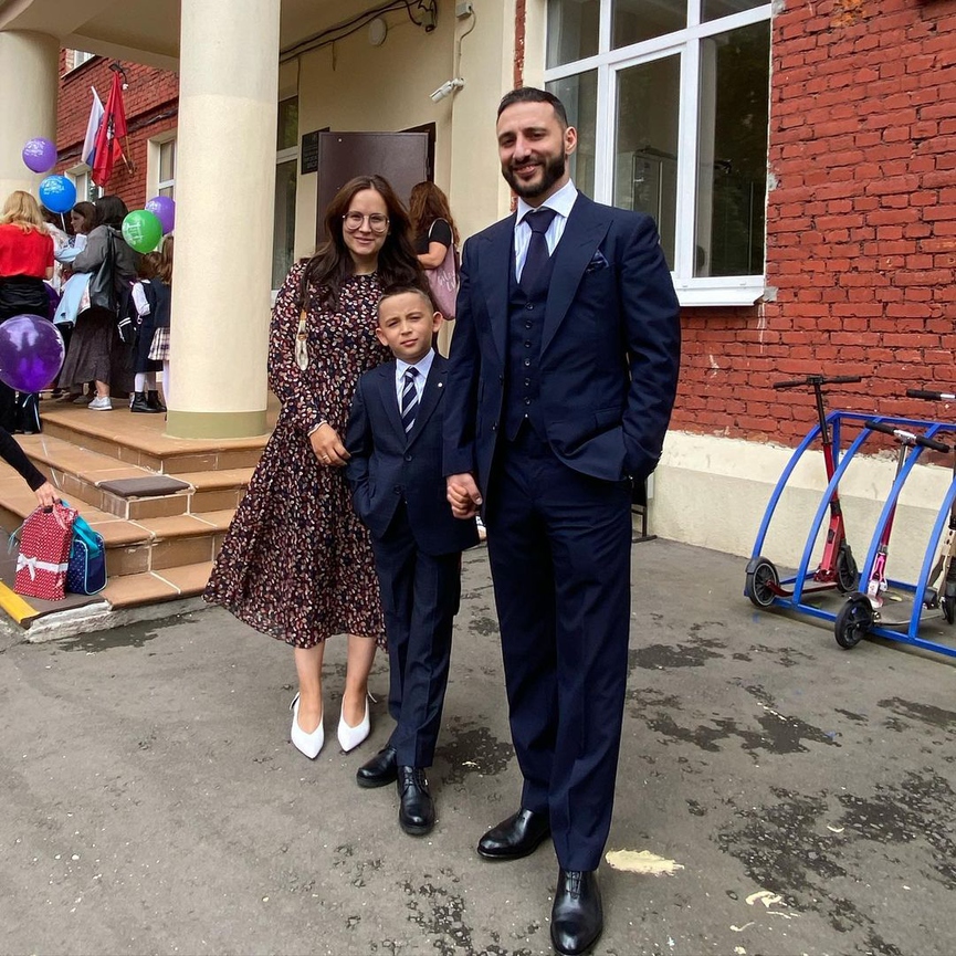 Леван Горозия с сыном Михаилом и женой АннойФото: Instagram