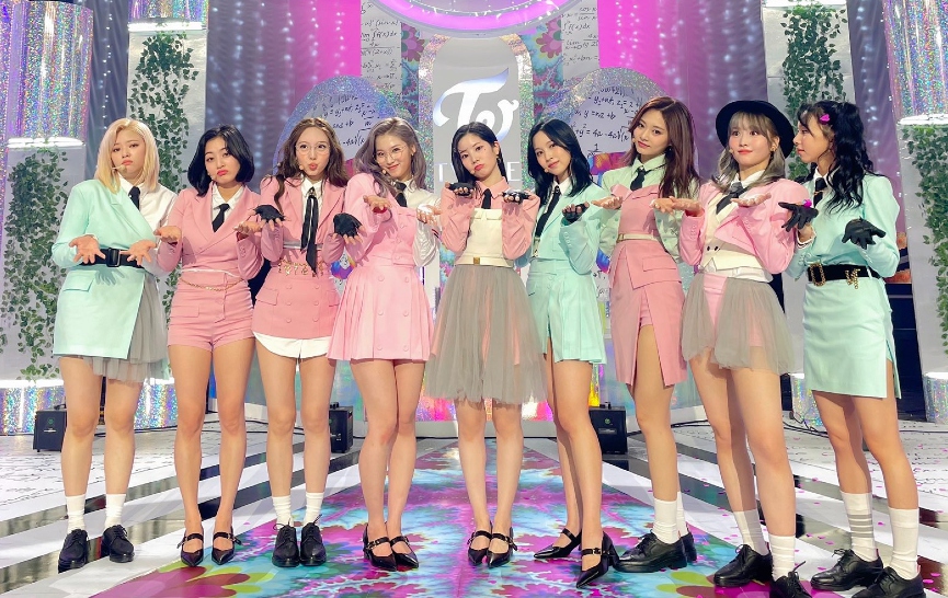 TWICE​Фото: Twitter