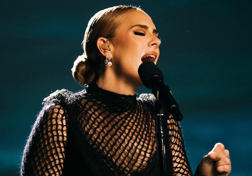 АдельФото: Instagram / @ravieb