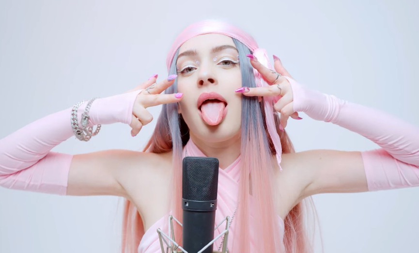 Мэйби БэйбиИсточник: кадр из видео