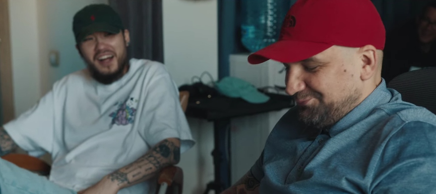 Адиль и Вася​Фото: кадр из фильма