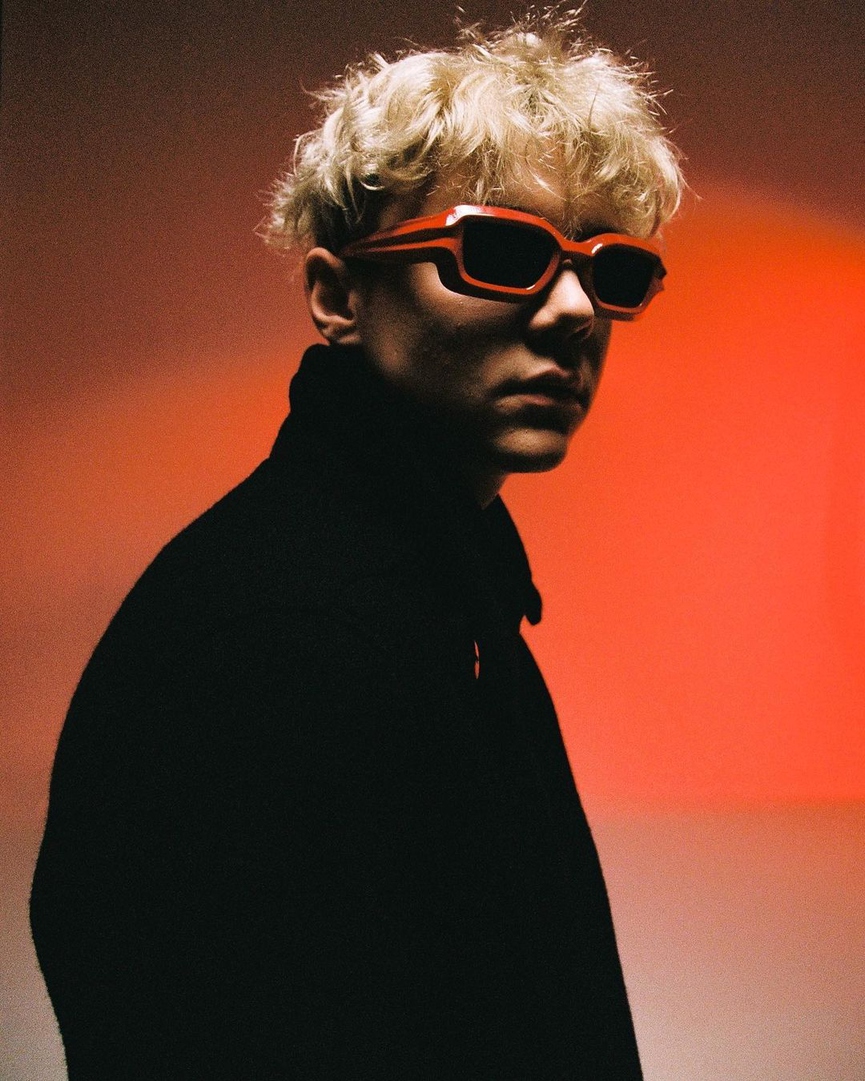 Ваня Дмитриенко дал полезные советы подросткам