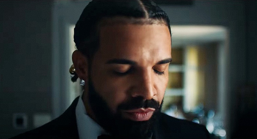 Дрейк​Фото: кадр из видео