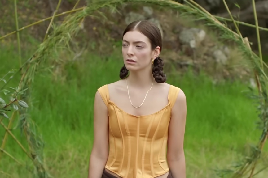 Lorde​Кадр из клипа «The Path»