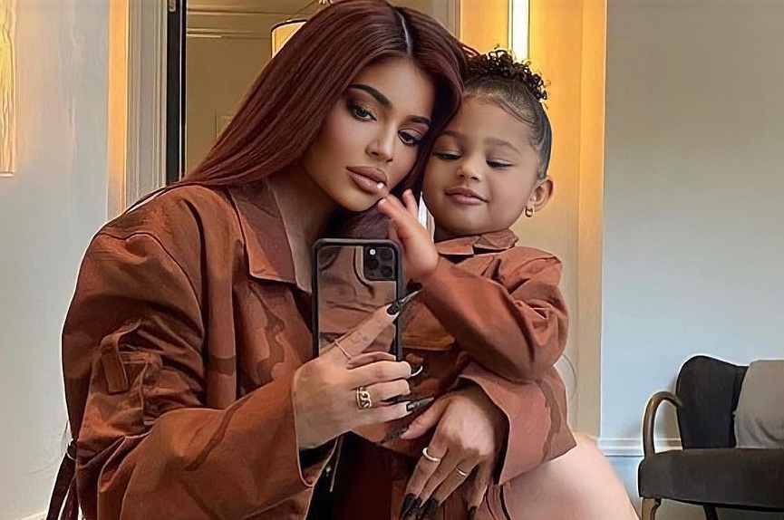 Кайли Дженнер и Сторми​Фото: соцсети