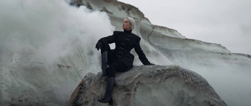 Клава Кока дропнула трек и клип «Сто шагов назад»